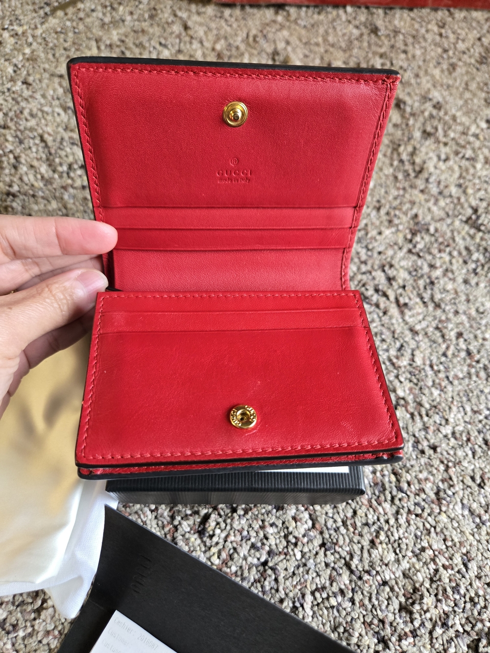 Gucci GG Supreme Cat Canvas Wallet in Pink - Picture 6 of 9